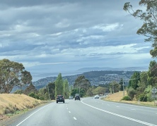 Uitzicht over Hobart in de verte
