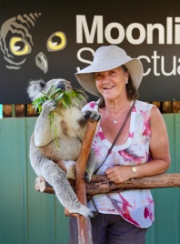 Margareth met Koala Vincent